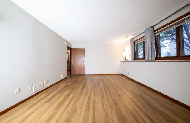 2101 24th Ave. S., Unit 1 Gallery 3