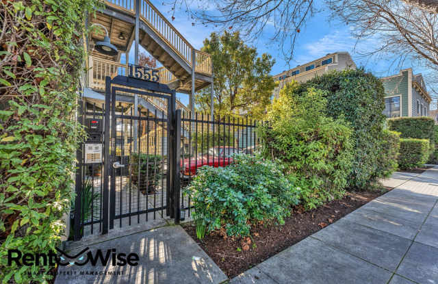1555 32nd St APT 2 - 1555 32nd Street, Oakland, CA 94608