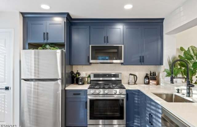 2805 Tudor Dr Gallery 2