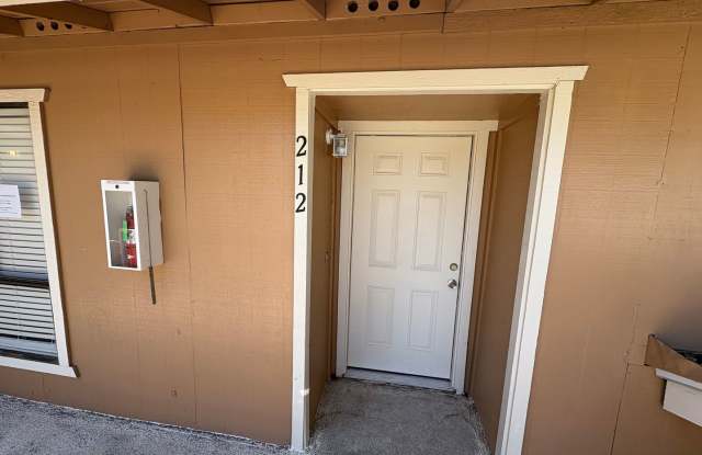 Upstairs Apartment Rent Ready! photos photos Upstairs Apartment Rent Ready! photos photos