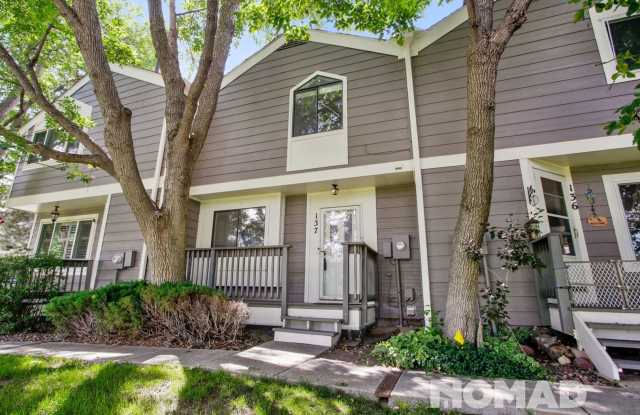 Charming 2BR Townhome in Arvada photos photos