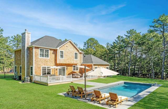 6 Clara Drive - 6 Clara Drive, East Quogue, NY 11942