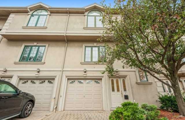 3 HACKENSACK PLANK RD - 3 Hackensack Plank Road, Hudson County, NJ 07086