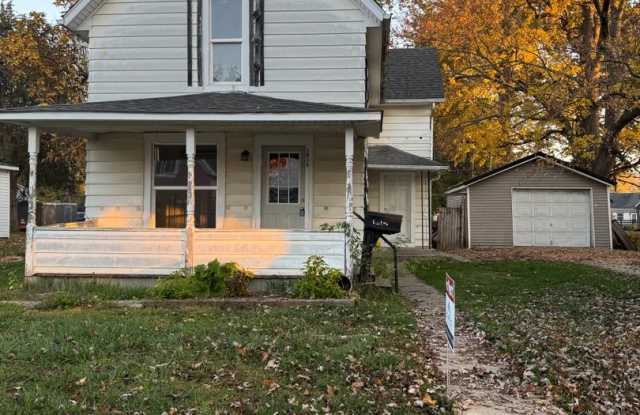 Check Out This 3-Bed/1-Bed House in Bluffton! Gallery 1