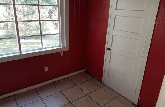 3 bed 1 bath for rent Gallery 4