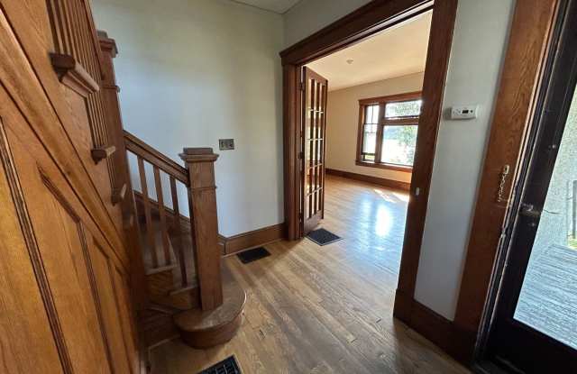 Charming 3-Bedroom Home in the Heart of Ann Arbor Gallery 3