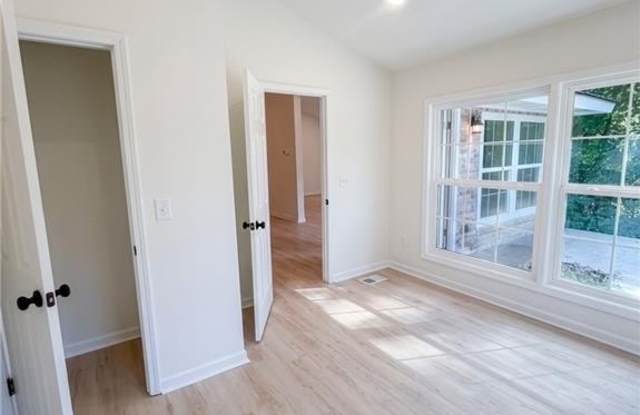 1711 Hortense Place NW Gallery 4