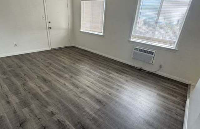 451 W Foothill Blvd photos photos