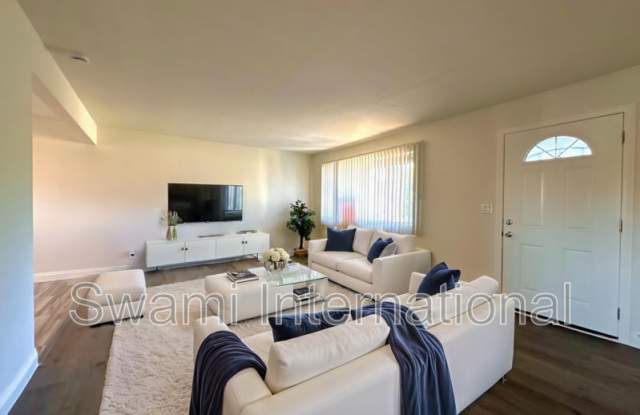 25532 1/4 Oak St. - 25532 1/4 Oak Street, Lomita, CA 90717