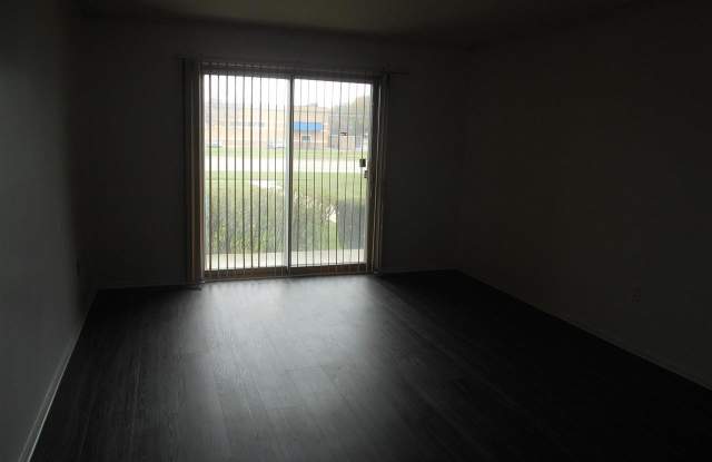 11750 15 mile rd Gallery 3