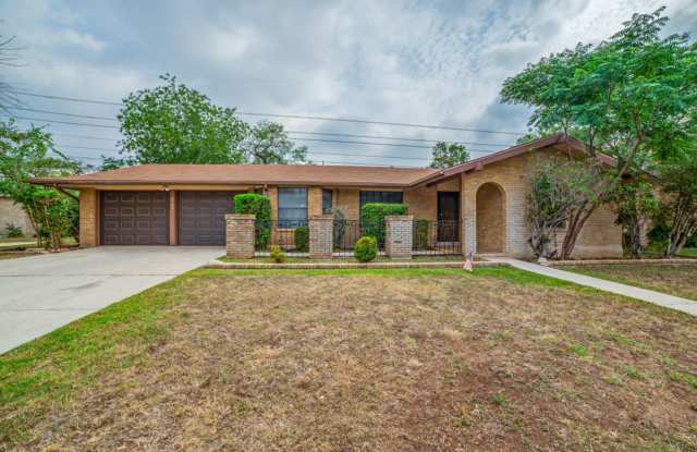 Thousand Oaks neighborhood! Over 1800 sqft! - 2523 Turkey Oak Street, San Antonio, TX 78232 Thousand Oaks neighborhood! Over 1800 sqft! - 2523 Turkey Oak Street, San Antonio, TX 78232