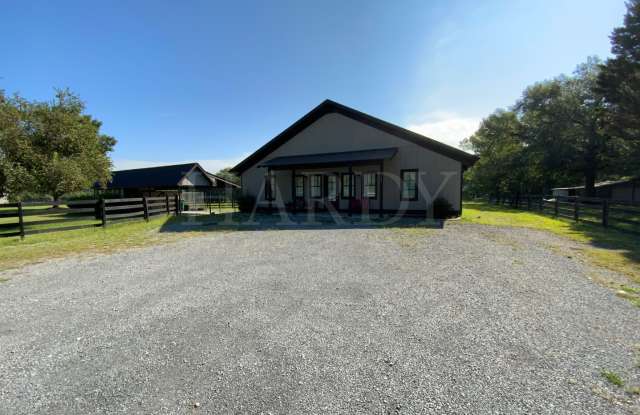 127 Carpenter Road NE, Calhoun, GA - 127 Carpenter Road Northeast, Floyd County, GA 30165 127 Carpenter Road NE, Calhoun, GA - 127 Carpenter Road Northeast, Floyd County, GA 30165