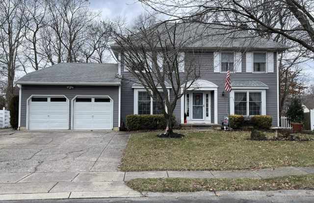 909 Scarborough Dr photos photos