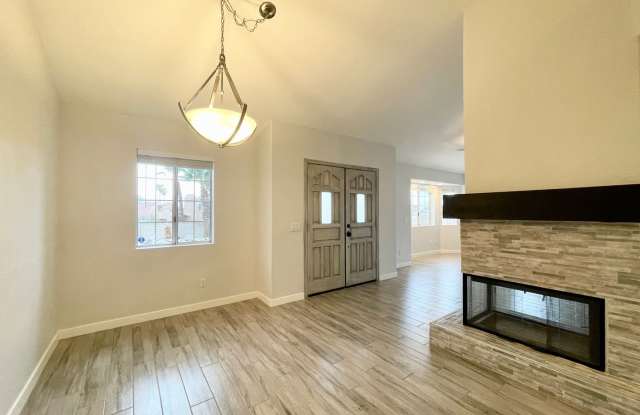 COMING SOON! BEAUTIFUL 3 Bedroom 2 Bathroom Home in La Quinta Cove Gallery 3