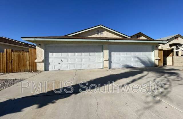 851 Baseline Rd - 851 Baseline Road, Bullhead City, AZ 86442