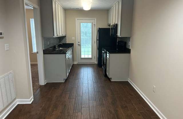 Tavern Grove Townhome in Campbell County-Near Airport Gallery 4