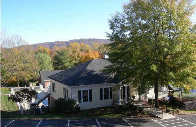 Three Bedroom Condo Available at the Villas of Southern Ridge! Gallery 3