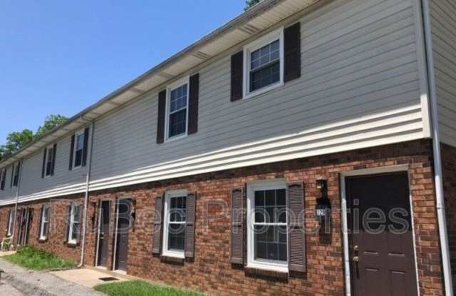 115 E Maine Ave photos photos