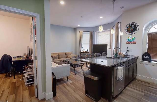 Luxury Apt Near BU & T!  Laundry In Unit!  Heat & HW Included photos photos