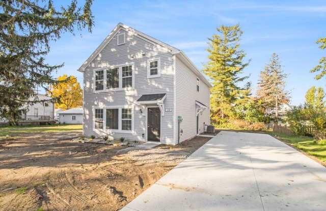 3787 Woodview Avenue - 3787 Woodview Avenue, Oakland County, MI 48324