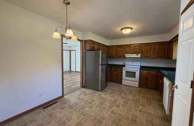 2436 SHILLELAGH Road Gallery 4