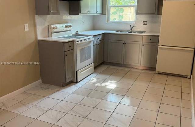 7490 SW 10th Court 1-4, North Lauderdale, FL 33068 - 7490 Southwest 10th Court, North Lauderdale, FL 33068