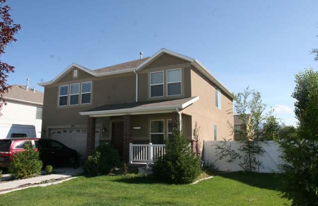 Huge 3 bed 2.5 bath single home in Spanish Fork Gallery 1
