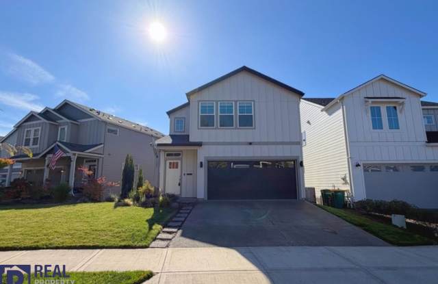 Spacious 3BR/2.5BA Forest Grove Home with Garage & Fenced Yard Gallery 1