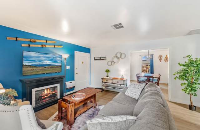 407 S Mount Shasta Blvd Apt 1 Gallery 1