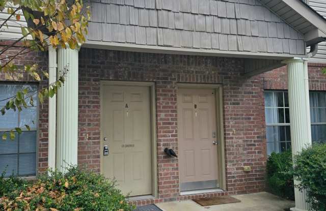 Townhouse for Lease - 123 Goodner Lane, Hot Springs, AR 71913