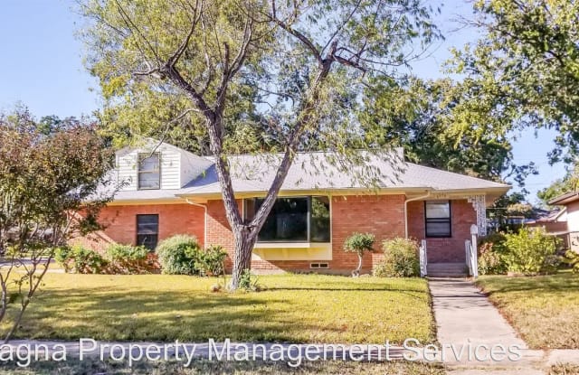 6570 Ascot Ln - 6570 Ascot Lane, Dallas, TX 75214