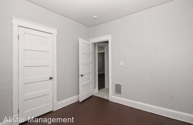 1059 E 146th Street Down Gallery 3