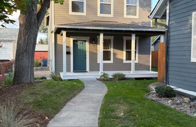 Spacious Lewis  Clark 4-Bedroom Home photos photos