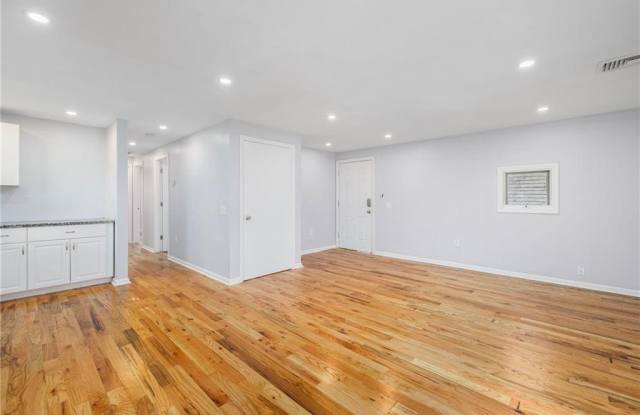 37 Messer Street Gallery 2