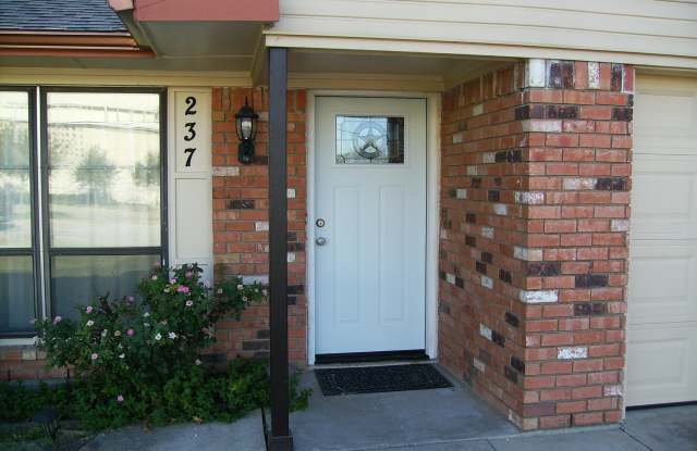 237 N Murphy Rd - 237 North Murphy Road, Murphy, TX 75094