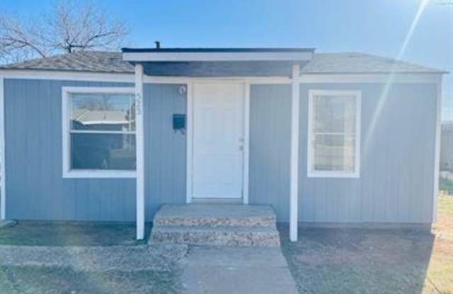 523 39th Street - 523 39th Street, Lubbock, TX 79404 523 39th Street - 523 39th Street, Lubbock, TX 79404