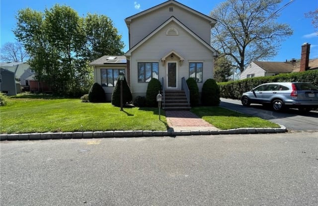 68 Palmetto Trail - 68 Palmetto Trail, East Haven, CT 06512