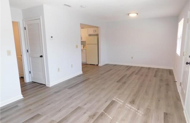 31 P Rock Garden Place Gallery 3