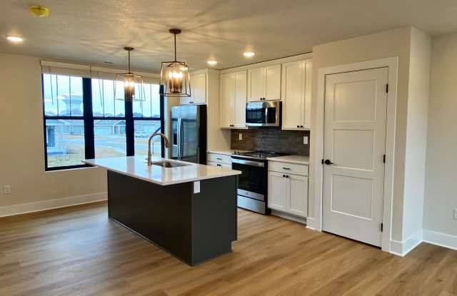 Southwest Prairie Trail Townhomes photos photos