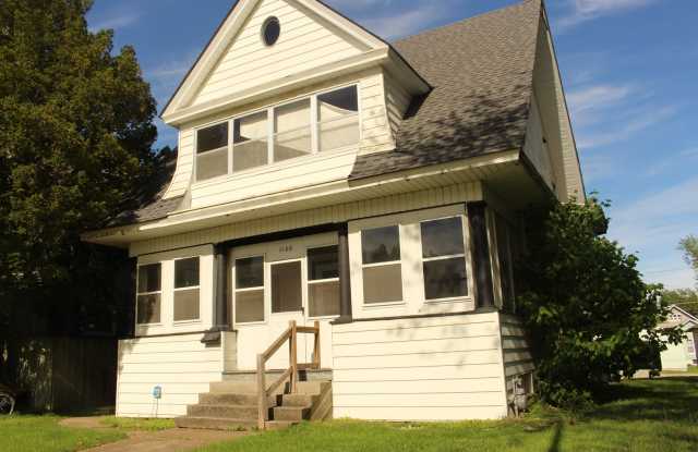 1108 Main St Gallery 1