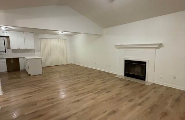 NEWLY RENOVATED HOME ON A QUIET CUL-DE-SAC IN STOCKBRIDGE! Gallery 4