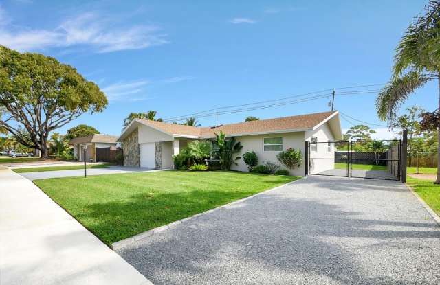 702 Grove Street photos photos