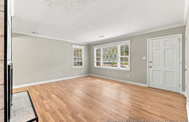 6312 Kincross Avenue Gallery 4