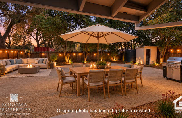 Remodeled 2BD/1BA Cottage in Kenwood Gallery 4