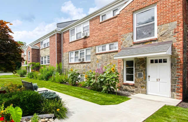 Menands Gardens photos photos