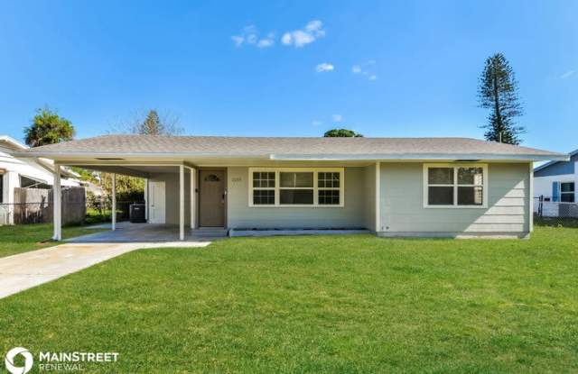 2209 20th Street West - 2209 20th Street West, Bradenton, FL 34205