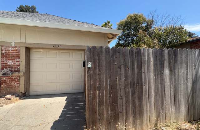 2450 Ione St - Sacramento 95864 photos photos