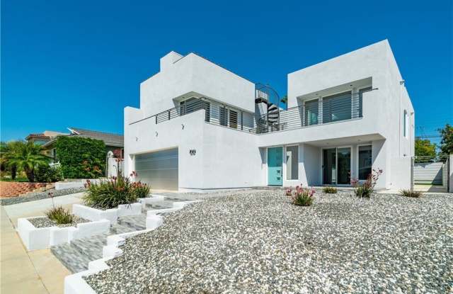 700 Taper Drive - 700 Taper Drive, Seal Beach, CA 90740