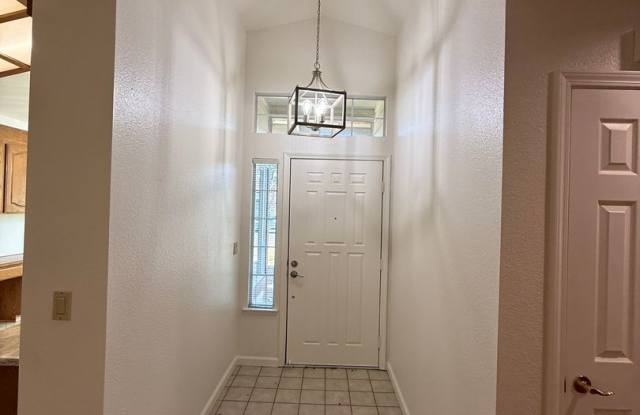 Single Family Home Gallery 3