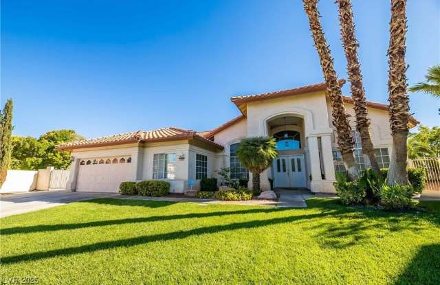 1400 Castle Crest Drive Gallery 3